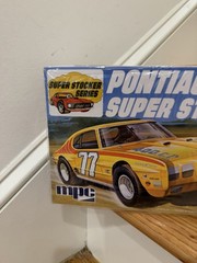 MPC Pontiac GTO Super Stocker Plastic Model Kit – 1/25 Scale