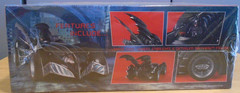 AMT #1295 1/25 SCALE BATMOBILE DC COMICS NEW IN DAMAGED BOX
