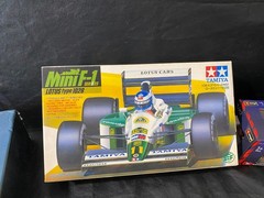Tamiya Mini F1 Lotus Type 102B rare model kit 1/28 Item 28001 w/ Burago Red Bull