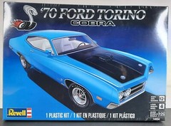 Revell 70 Ford Torino Cobra 1:25 scale classic 1970 model car kit 14534