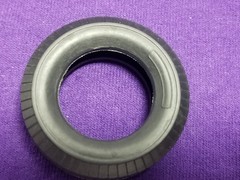 1 – UNIROYAL FLEETMASTER TIRE from Diamond REO Truck Tractor 1:25 AMT Model Kit