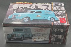 AMT 1/25 The Three Stooges 1940 Ford Sedan Delivery Model Kit New Sealed 791/12