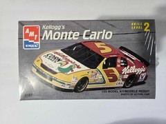 AMT ERTL Terry Labonte #5 Kellogg’s Monte Carlo 1:25 Model Kit 8187 Sealed NOS