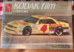 New Chevrolet Kodak Film Model Kit # 6727 Scale 1:25 AMT Sealed Box