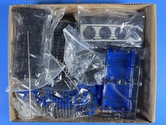 Discovery Mindblown Model Engine Kit 104 Pcs STEM Sealed Internal Bags Open Box