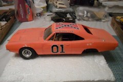VINTAGE MODEL LOT OF 1 PARTS DUKES OF HAZZARD 12 1/2″ 4 1/2 lot 0 0 0 0 4