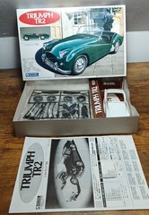 Gunze Sangyo Triumph TR2 model kit 1:24 Plastic Model Car Kit Made in Japan