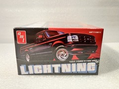 NEW IN SEALED BOX: AMT 1/25-Scale 1994 Ford F-150 SVT Lightning Model Kit