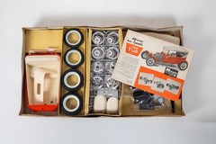 Vintage Monogram Big Tub Show-Go-Phaeton 1/8 Scale Ford T Hot Rod Model Kit Unbu