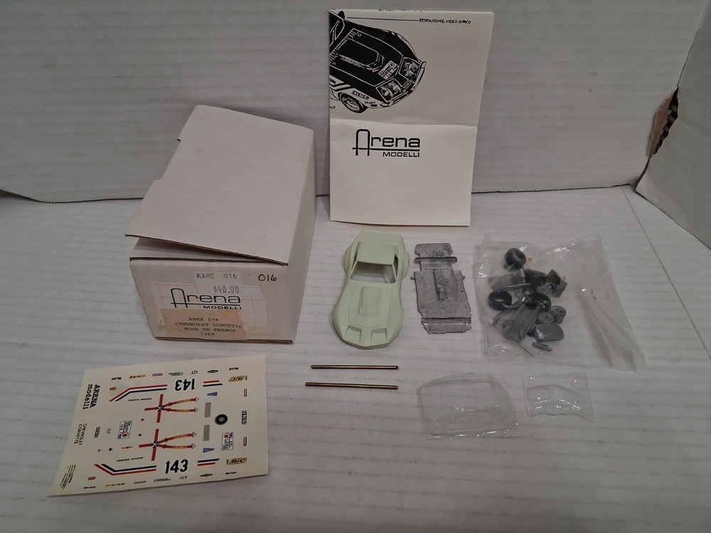 Arena Models Chevrolet Corvette France 1969 1/43 model car cast resin