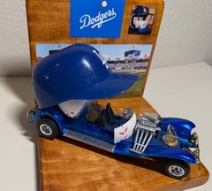 LA Dodgers Pro Built Bullpen Hot Rod Show Car 1/24 scale MLB Model CustomDisplay