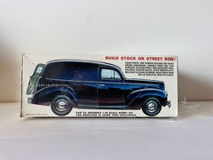 Sealed Vintage AMT ‘40 Ford Sedan Delivery Stock Or Street Rod 1:25 Scale #T253
