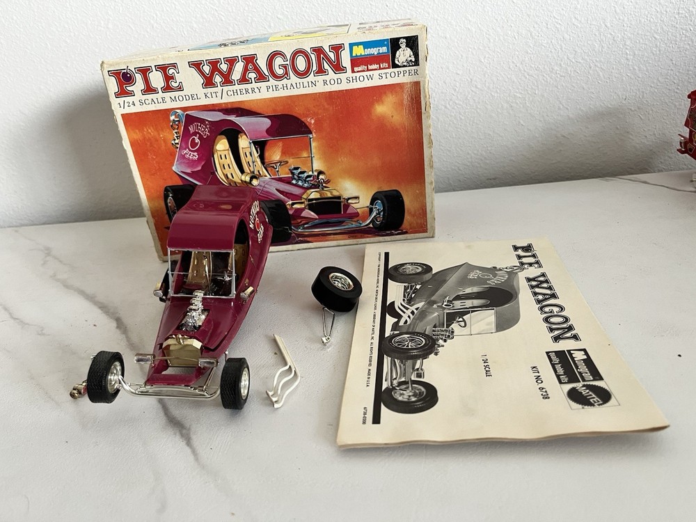 VINTAGE ORIGINAL MONOGRAM 1/24 SCALE PIE WAGON MODEL KIT Partially Built W/box