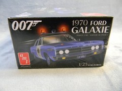 1/25 SCALE AMT 1970 FORD GALAXIE POLICE CAR/007 MOVIE CAR/ BLUE MODEL KIT-SEALED