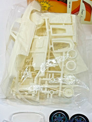 Vintage MPC 1967 Corvette Sting Ray Model Kit 1:25-6357-SEALED PARTS/NIOB
