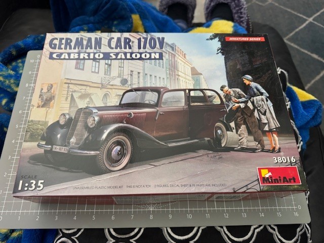 Miniart 1/35 Scale German Car 170V Cabrio Saloon Model Kit #38016 Open Box!