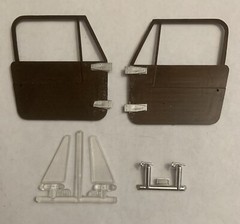 1/16 Jeep Golden Hawk DOORS, GLASS, DOOR HANDLES 275 1637 Model Car Parts