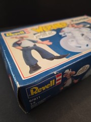 Vintage Revel Werner Kit 07811 Two Figures New Open Box Plastic Model Kit 1:9