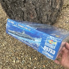 Trumpeter 1/700 05733 USS John C. Stennis CVN-74 1/700 Model Ship Carrier