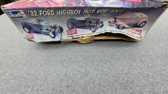 1932 Revell Ford Hot Rod Model Kit 1/8 Highboy Flathead 3 In 1 “Big Deuce”