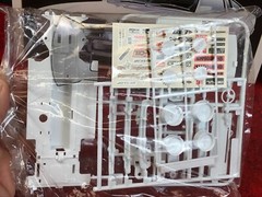 OPEN BOX Nichimo Model Kit WHITE ROAD RUNNER MARK II COSMO AP Motorized 1/28 JPN