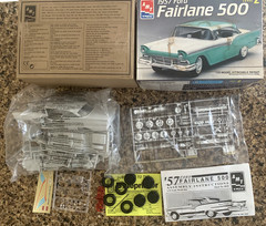 VTG AMT ERTL 1/25 Ford 1957 Fairlane 500 Skill Level 2 No 8028 Sealed READ