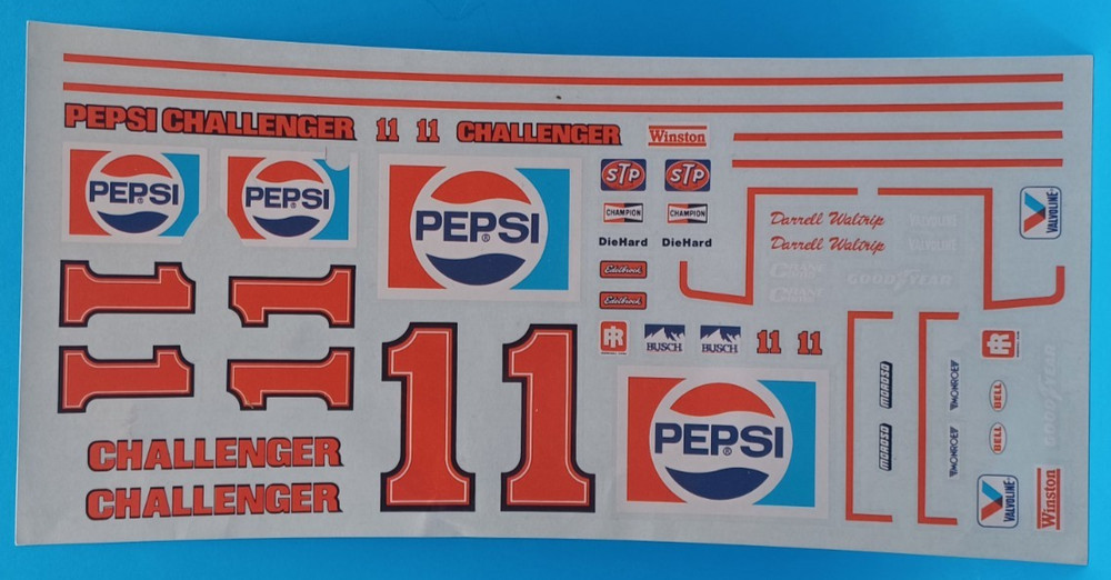 AMT/ERTL | No. 8043 | 1:25 Darrell Waltrip Monte Carlo Stock Car Decals