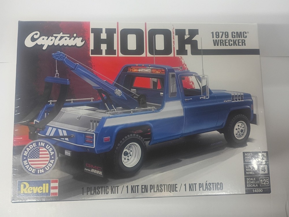 Revell 1979 GMC Wrecker “Captain Hook” Tow Truck 1/25 Scale Model Kit SEALED