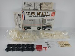 U.S. Mail Tractor and Trailer Set AMT 1:25 Model Kit # T549 ~ Sealed Parts Bags