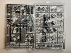 TAMIYA BIG #17 1:12 SCALE F-1 FERRARI 312T UNASSEMBLED MODEL WITH ACCESSORIES
