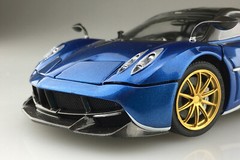 AOSHIMA 1/24 Pagani Huayra Pacchetto Tempesta super car series #26 model kit