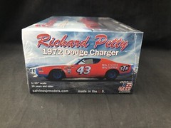 Salvinos Jr Richard Petty 1972 Dodge Charger 1:25 Scale Plastic Model Kit