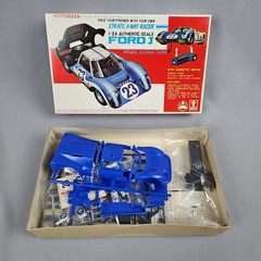 Bandai Plastic Model FORD J Cassette Motor 1:24 Scale Model Kit Japan