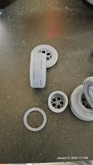 M/T Model Kit Wheels, Tires & Brake Rotors Set, Unpainted Gray 3d printed resin