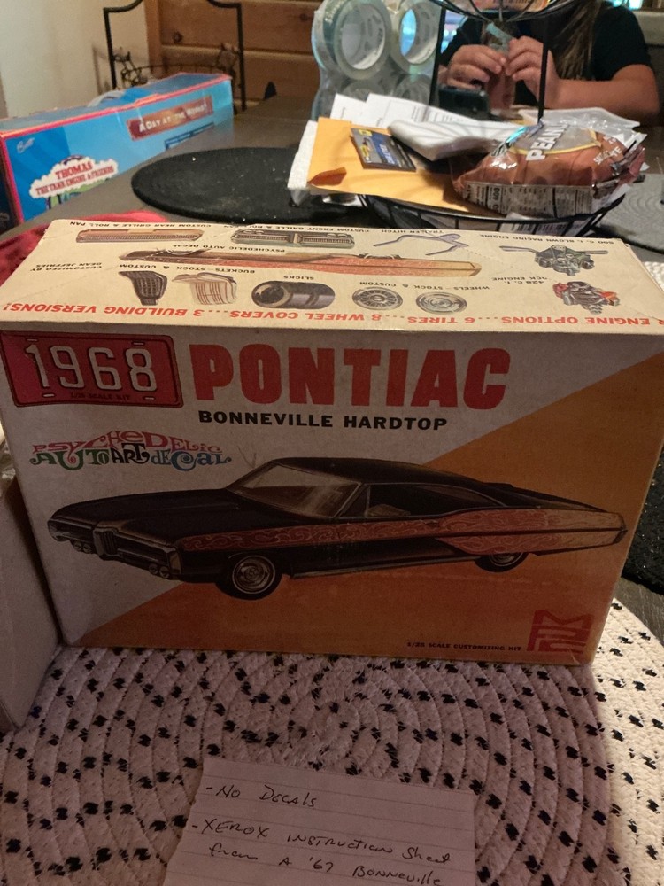 MPC 1968 Pontiac Bonneville HT Unbuilt Model Car Kit #968 READ DESCRIPTION