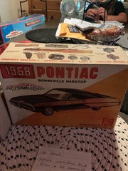 MPC 1968 Pontiac Bonneville HT Unbuilt Model Car Kit #968 READ DESCRIPTION