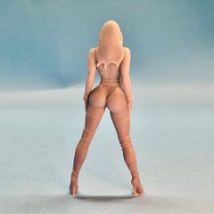 23. High Heel Dina Figure for Display or Diorama 1/24 1/25