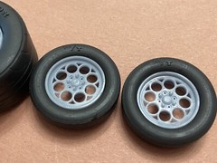 Resin 17/15 Scale inch Weld Magnum Drag Wheels With Cheater Slicks 1/24, 1/25