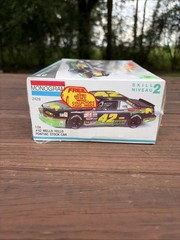 #42 Mello Yellow Pontiac NACAR Stock Car 1/24 model kit by Monogram NIB