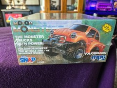 MPC MOTOR MONSTERS VOLKSWAGON MODELING KIT #1-2504 NEW/SEALED RARE BATTERY POWER
