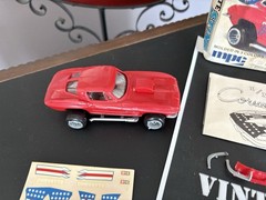 Vintage 1/32 Vette Stingray Snap Model Kit Red White & Blue #1-3213 MPC built