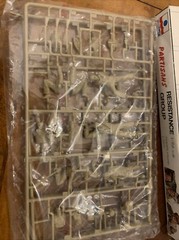 VTG ESCI ERTL Partisans Resistance Group 1/35 Model Kit #5009 New In Open Box