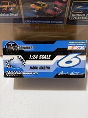 MARK MARTIN VIAGARA 2004 1/24 DIECAST MODEL KIT New SEALED Box