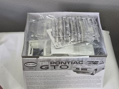 Polar Lights ’64 Pontiac GTO Snap It Plastic Model Kit Open Box