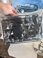 HELLER 1/24 SCALE CITROEN 15 CV FACTORY SEALED INSIDE KIT! CIRCA 2000’s! VMCP!