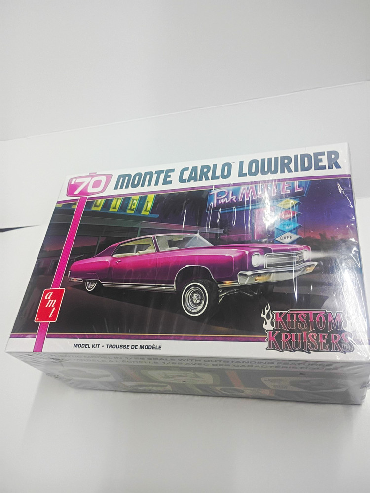 AMT Kustom Kruisers ’70 Monte Carlo Lowrider Car Plastic Model Kit Sealed 1/25