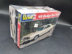 🔥🔥🚦Revell ’69 Dodge Dart GTS 1:25 Model Kit # 76Skill Level 2 Easy 😎🔥🔥