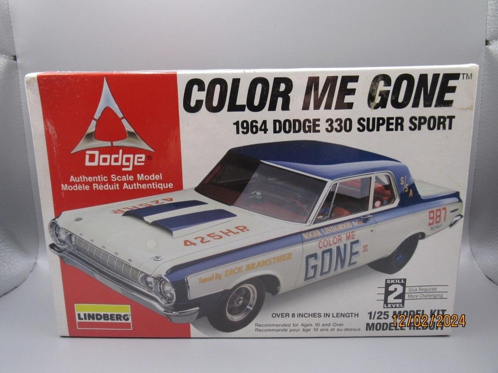 NISB~Vintage 1996~Lindberg~COLOR ME GONE~1964 Dodge 330 Super Sport~1:25~72156