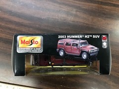 MAISTO Assembly Line 2003 Hummer H2 SUV 1:27 Model Kit Skill 2 Red NIB