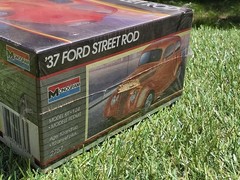 Monogram Fat Fendered ’37 Ford Street Rod Model Kit #2757 1:24 New Sealed*